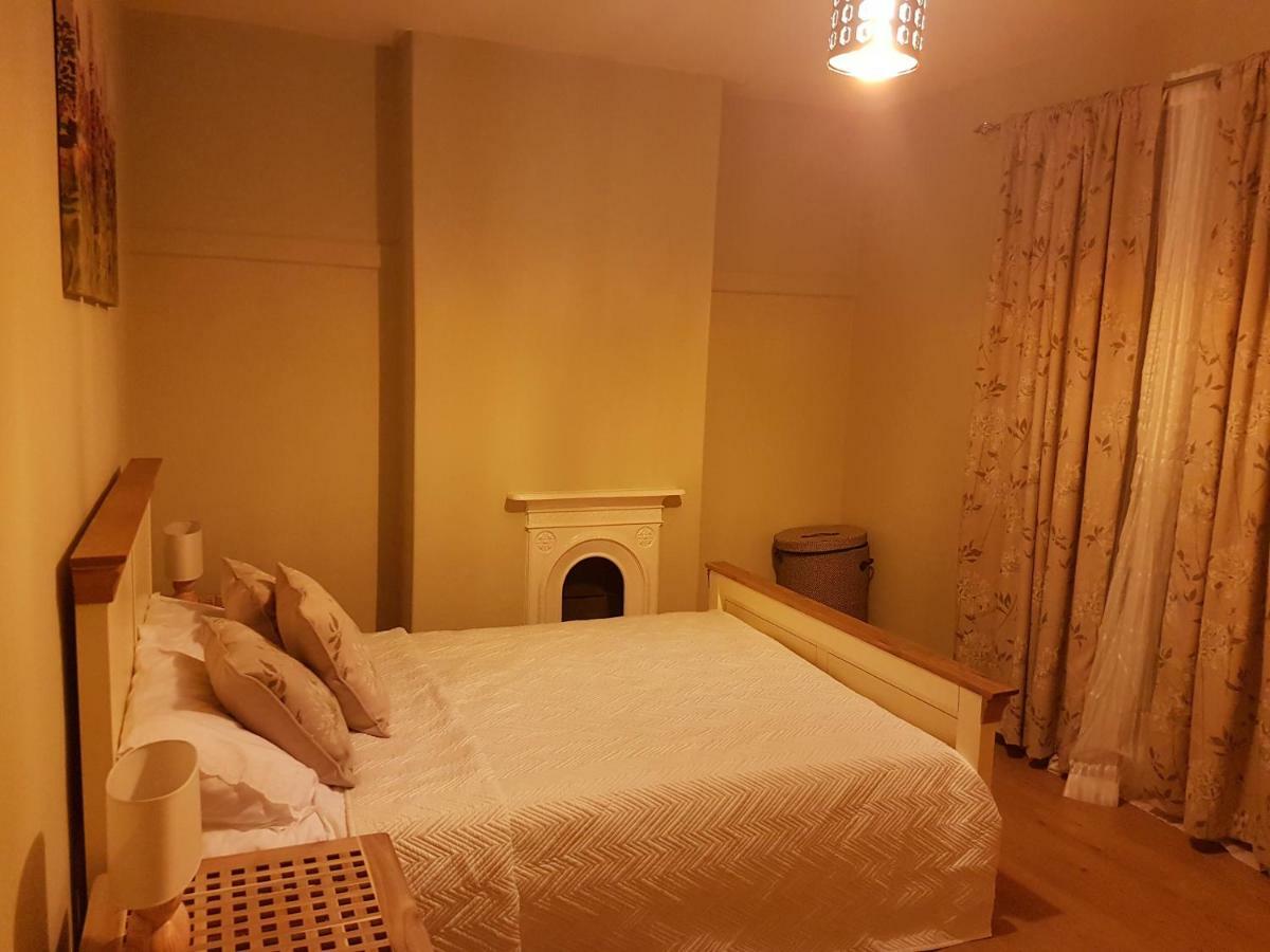 Tynant House- Modern 3 Bed House- City Centre And Free Parking カーディフ エクステリア 写真