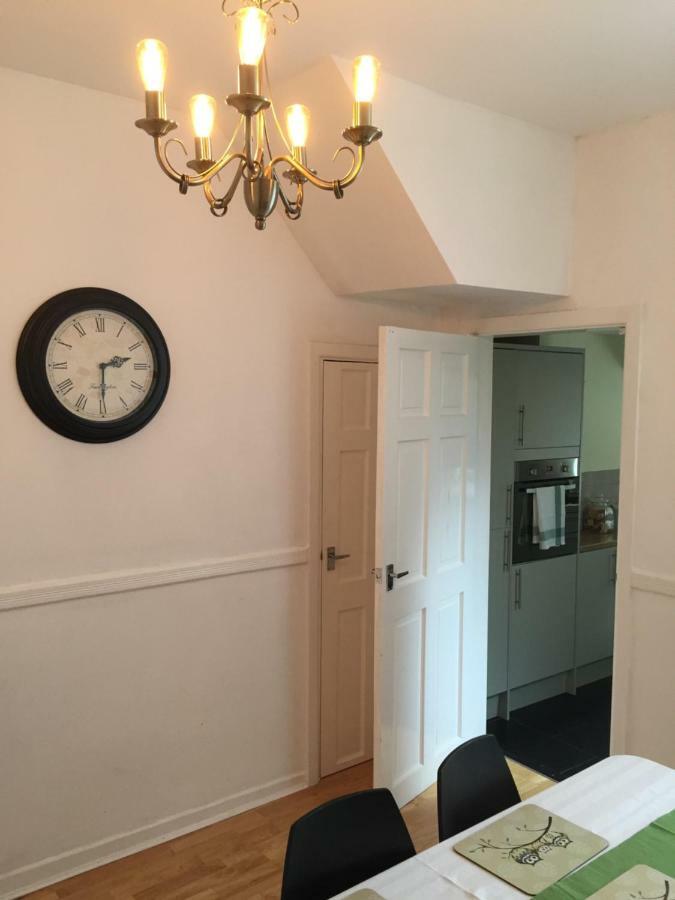 Tynant House- Modern 3 Bed House- City Centre And Free Parking カーディフ エクステリア 写真